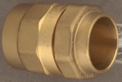 Isiflo 32 mm x 3/4 overgang med muffe, messing, PN16