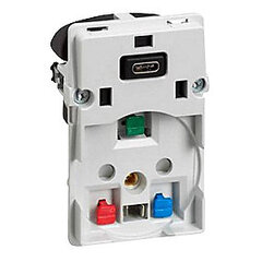 Fuga 230v stikkontakt uden